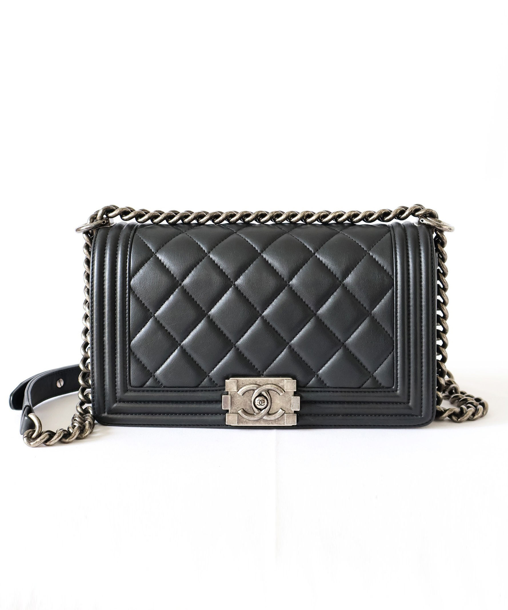 ★お洒落カラー【CHANEL】BOY CHANEL バッグ BOY CHANEL - ハンドバッグ | CHANEL